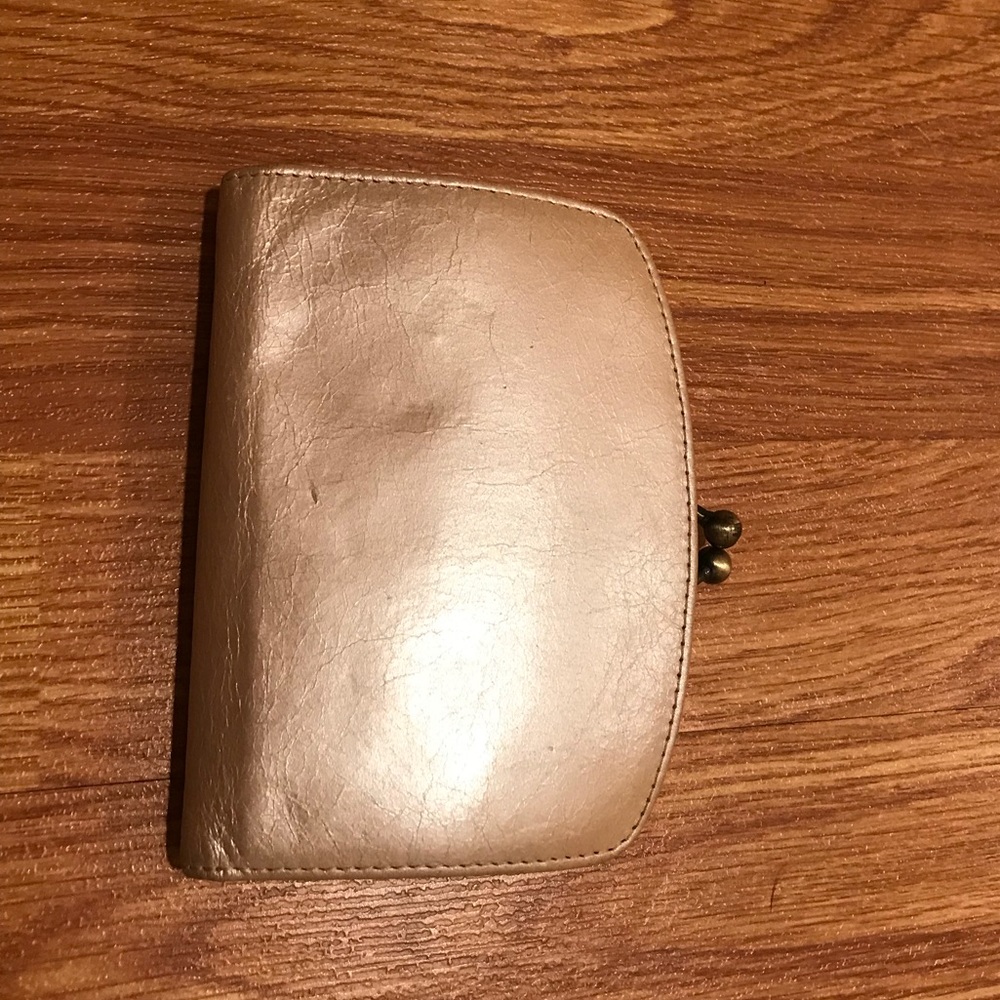 Hobo pink/iridescent pearl wallet